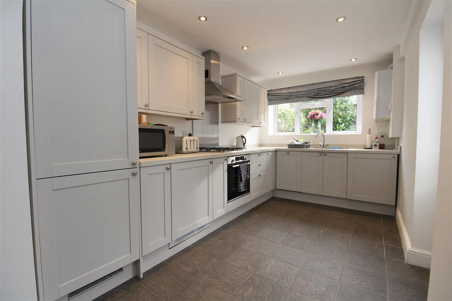 2 Bed Garden Apartment By Beach In Alum Chine, Bournemouth